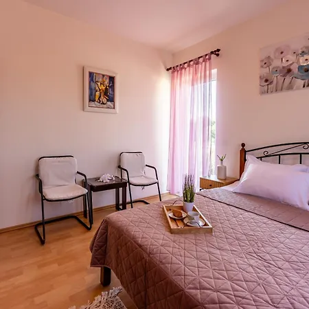 Casa Serena * 풀라